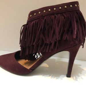 Nine West Cowboy Heels Size 7.5